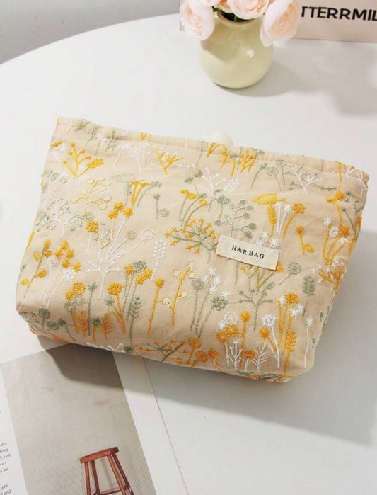 Petal Pouch